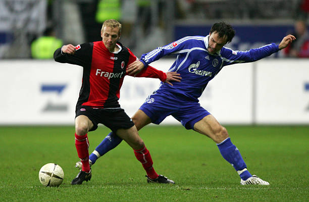 轻阵容爆发 轻阵容爆发